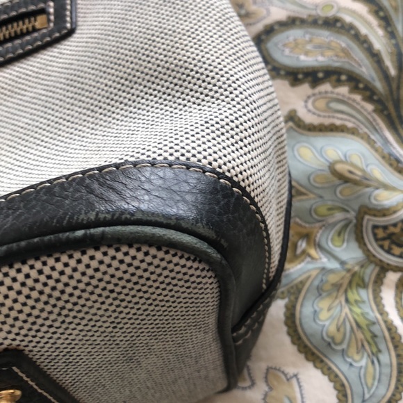 Navy and white Dooney shoulder bag - Picture 8 of 11